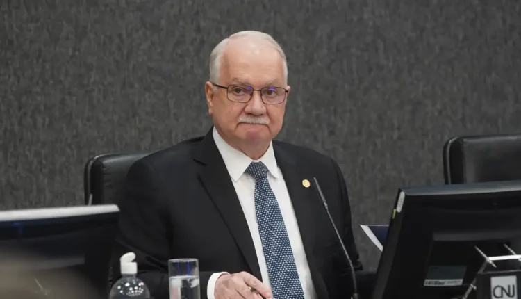 ministro FACHIN